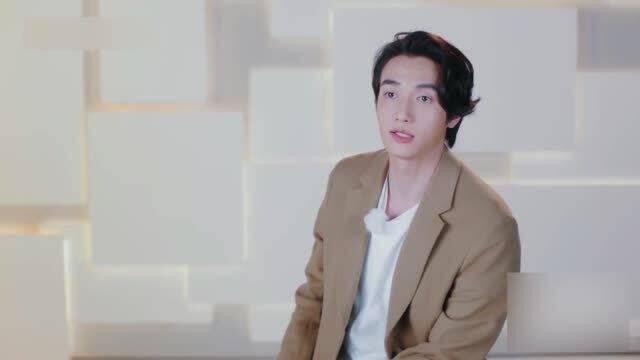 侯明昊恋情爆料最新视频,甜蜜视频揭露浪漫瞬间  第2张