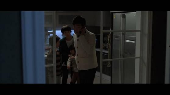 韩国版捉迷藏在线观看,惊悚悬疑,揭秘隐藏在暗处的真相 第1张 韩国版捉迷藏在线观看,惊悚悬疑,揭秘隐藏在暗处的真相 第1张